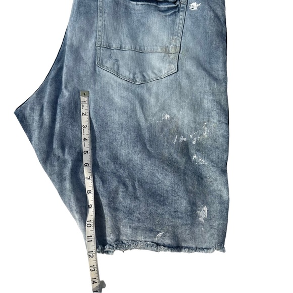 Jordan Craig Legacy Edition Men Light Wash Jean Shorts Sz 48x12 Ripped Bling NWT - Picture 10 of 13